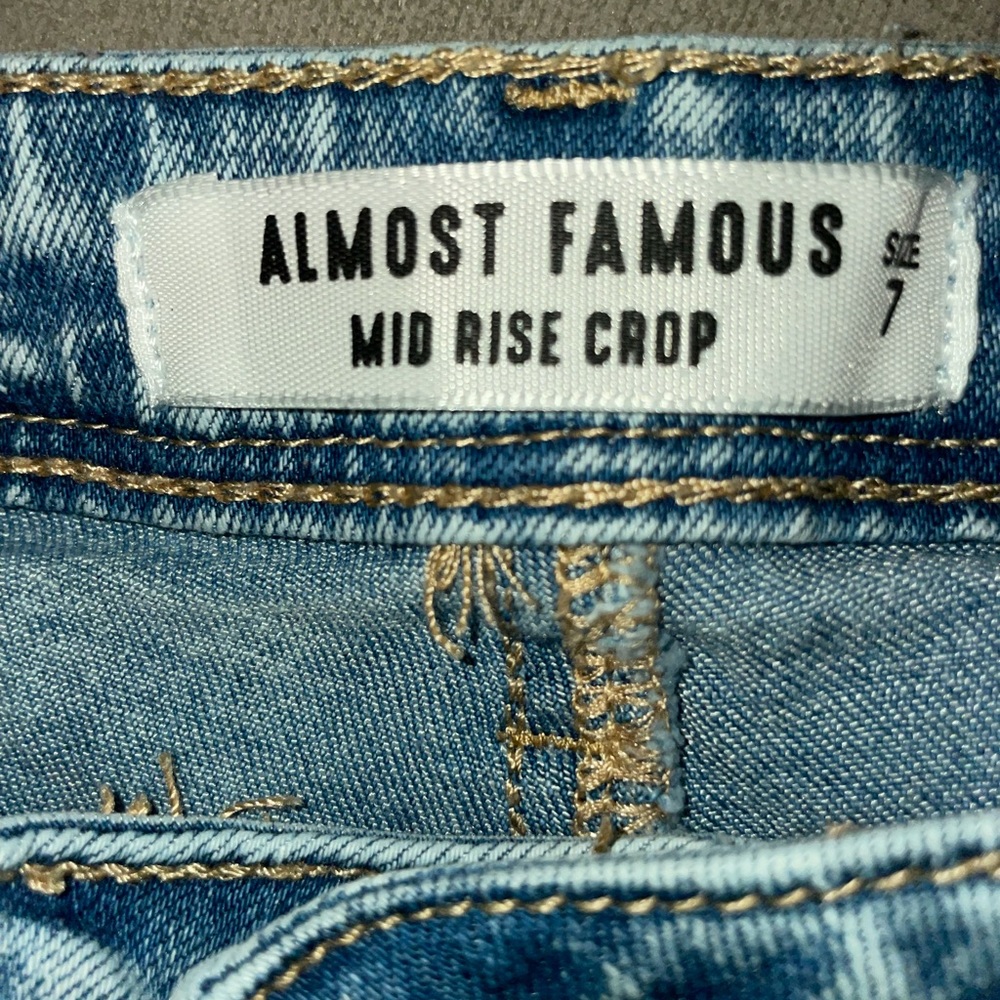 Almost Famous Jeans - Picture 3 of 3